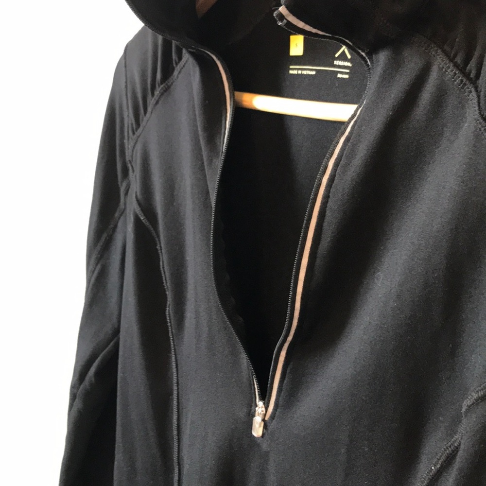 1/2 zip pullover - Picture 2 of 2